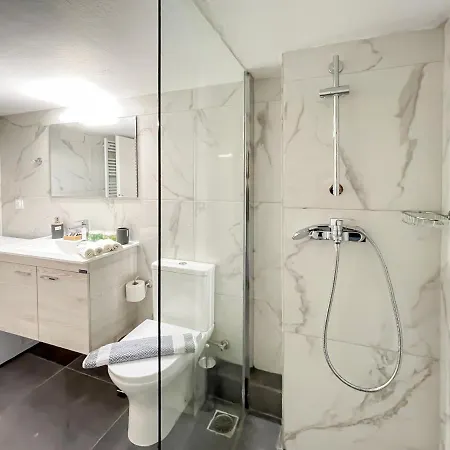 Filis Spacious 105sqm Apt In Viktoria * Athens