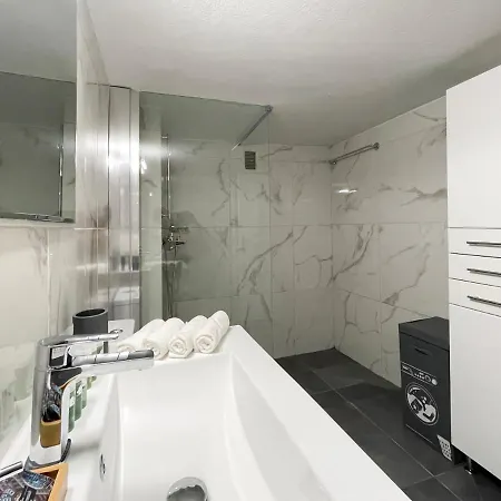 Filis Spacious 105sqm Apt In Viktoria Apartment