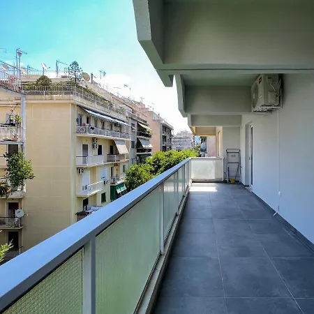 Filis Spacious 105sqm Apt In Viktoria Athens